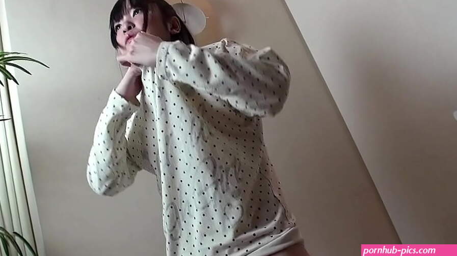Petite Japanese Step-Sister lost bet and give Blowjob to Stranger Deliver Guy in Uncensored JAV Porn