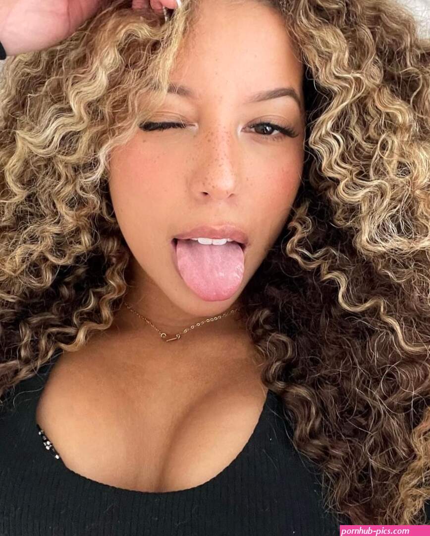 Camila Elle