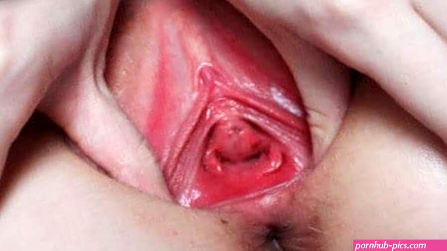 PUSSY SPREADING TEASING YOU WITH MY WET PUSSY AND FUCKING MY PUSSY WITH A DILDO