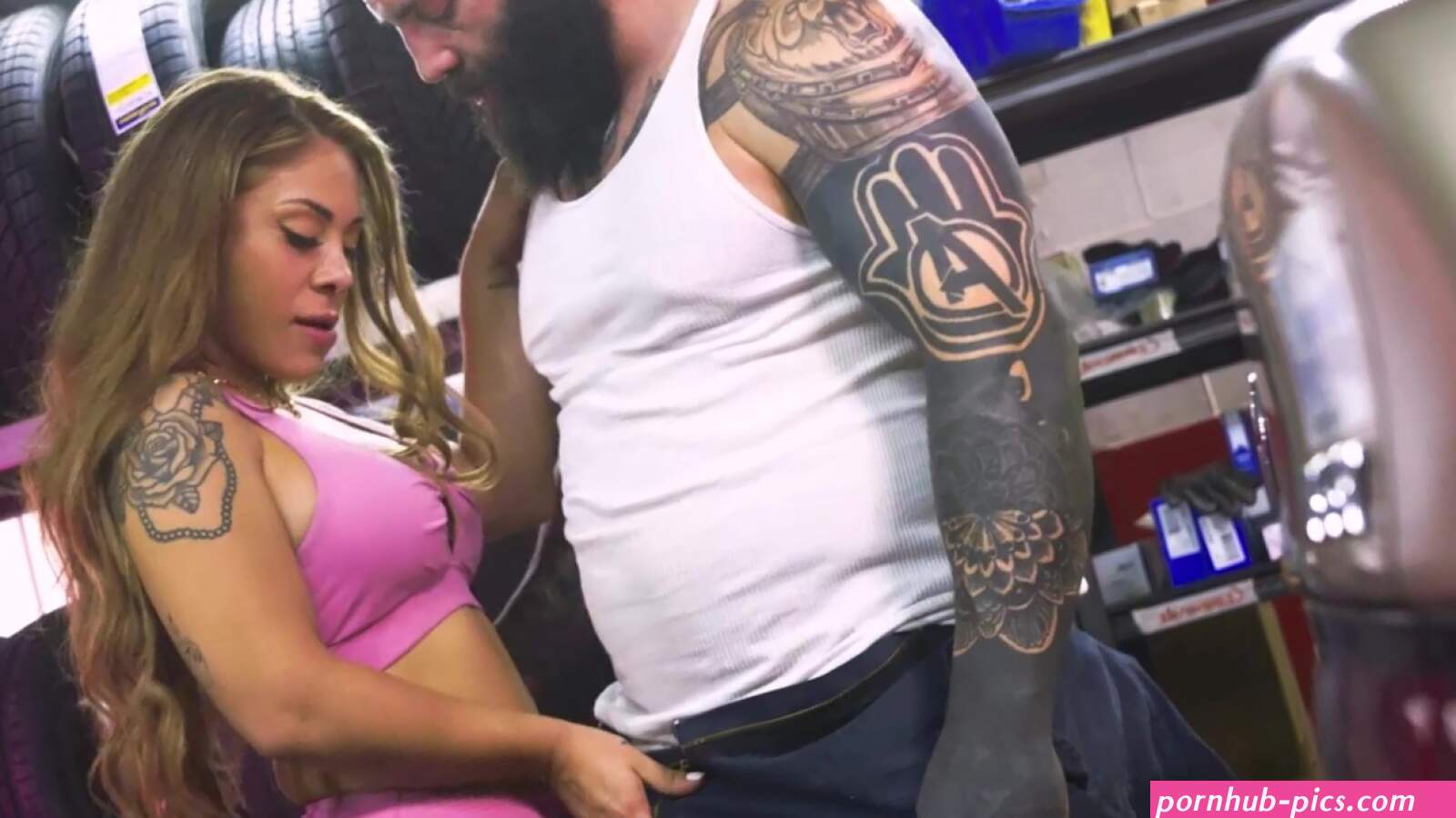 Hottest Latina Mami Gets Her Big Boys Big Dick.