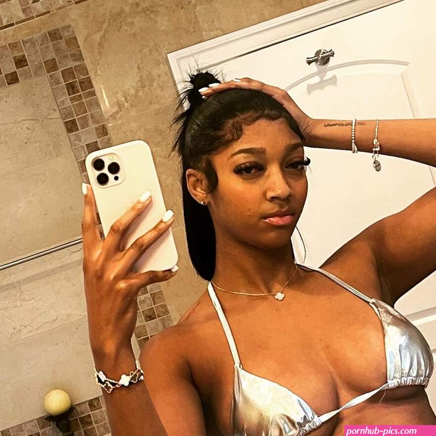 Angel Reese Reese10Angel angelreese10 angelreese5 Nahé uniklé OnlyFans foto 4