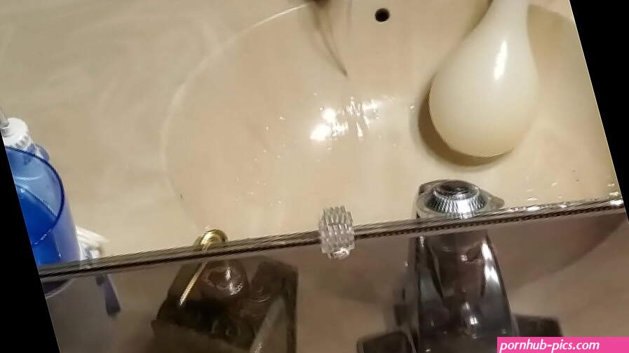 21 yo fills condom with cum