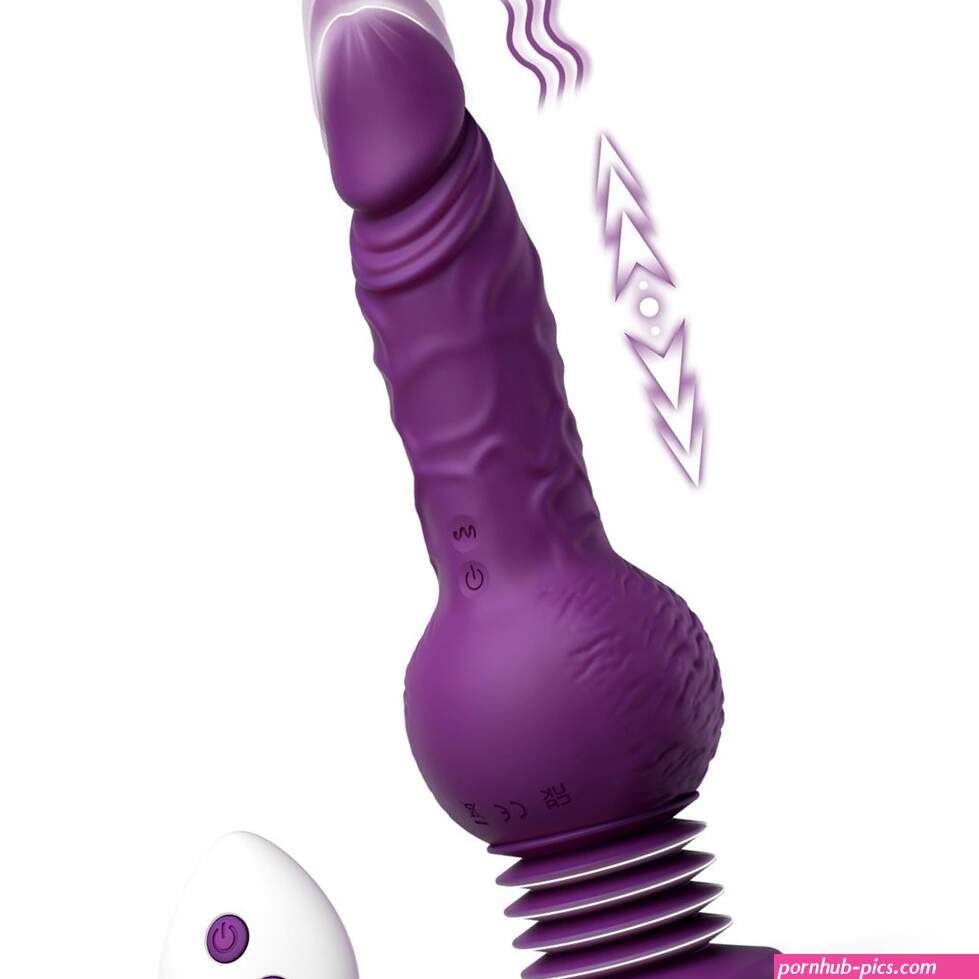 Tracys Dog Thrusting Dildo Vibrator