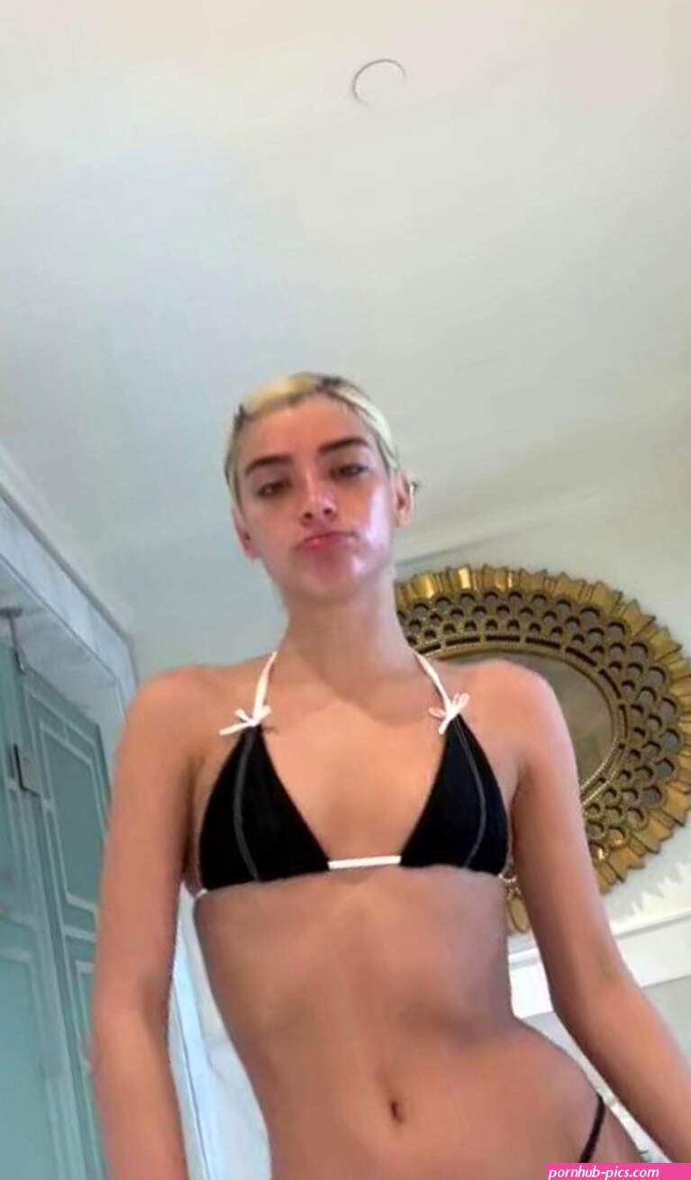 Dixie DAmelio Nude Leaked Onlyfans Free Online