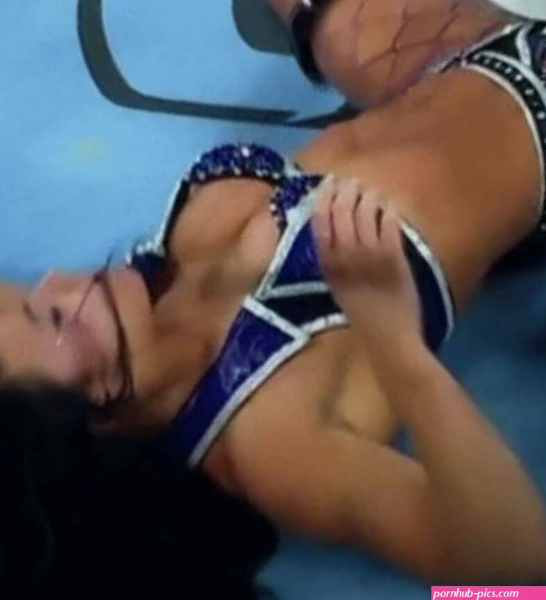 Kiana James kianajameswwe Nude Leaks OnlyFans