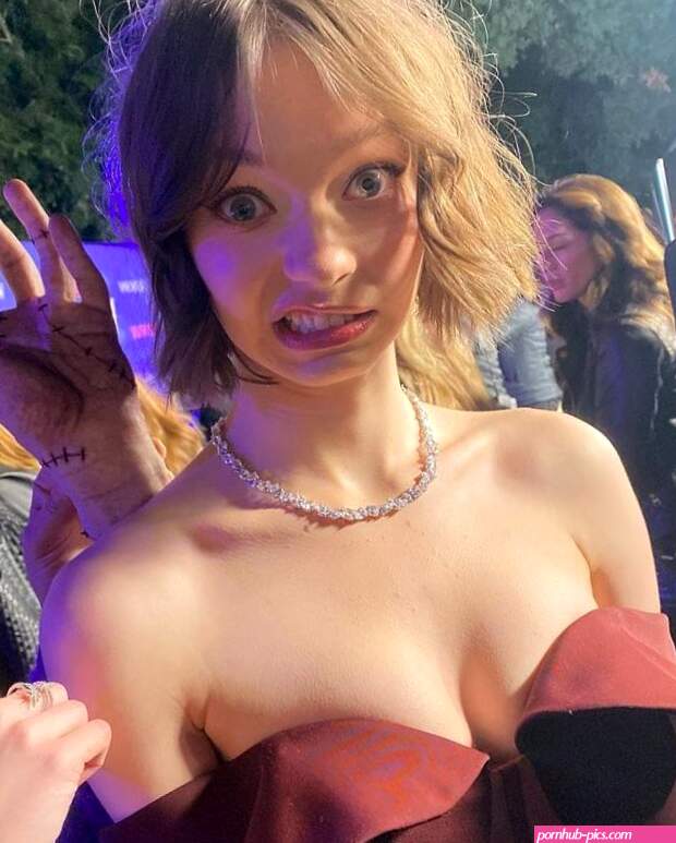 Emma Myers Sexy Tits and Ass Collection
