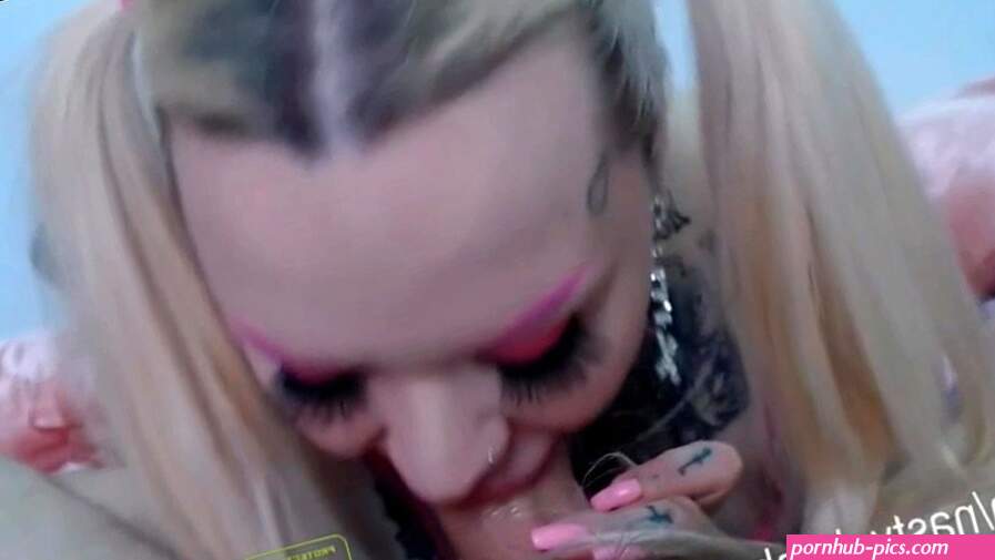 Bimbo whore with DSLs deepthroats ft. NastyBimbo: Blowjob Big Tits Amateur Porn