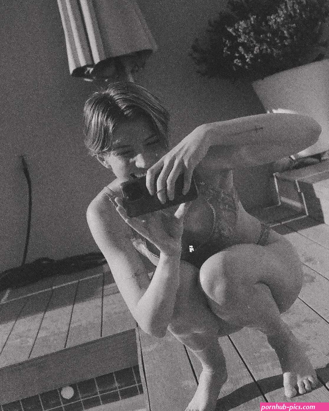 Niamh Adkins Nude Leaks
