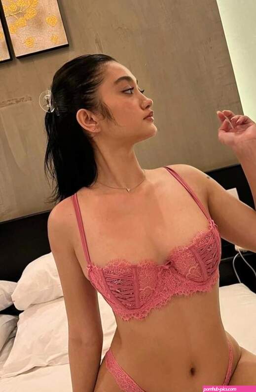 salysaouk Nude Leaked OnlyFans