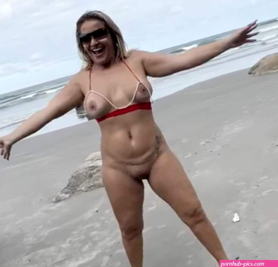 travelingwithtals nude pics