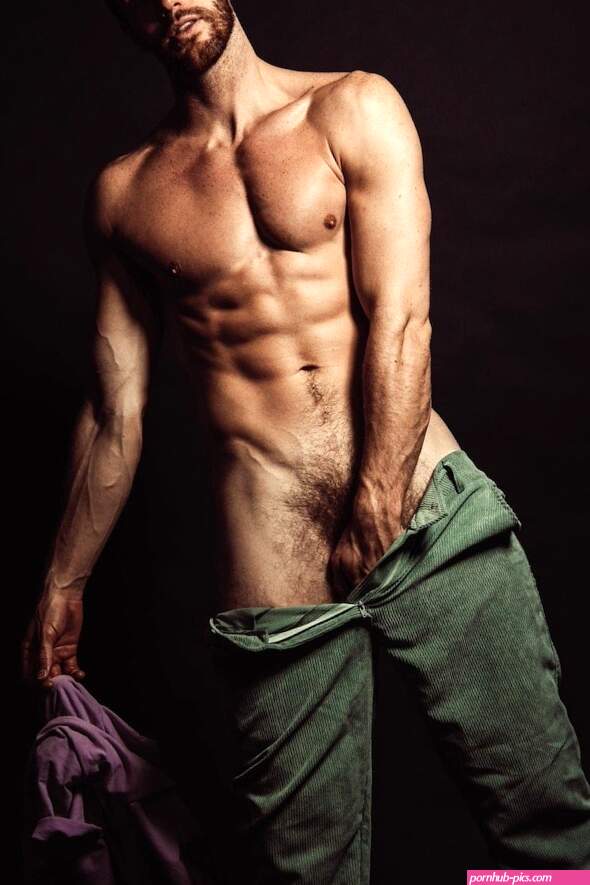 Hung Jay Gould Nude Again!