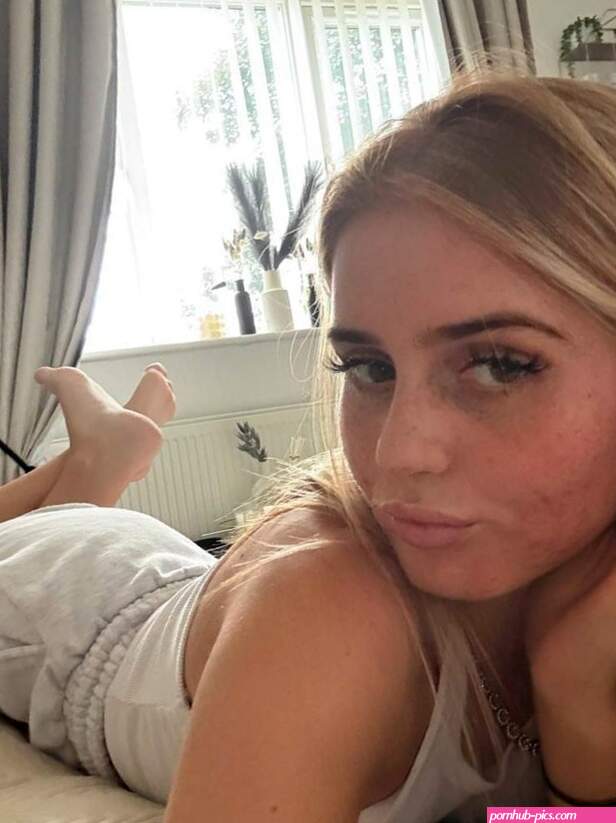 laylasoyoung Nude Leaked OnlyFans