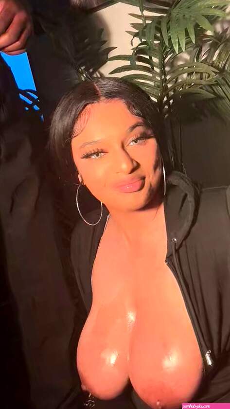 TabschrisxxxVIP 6.99s Video on X