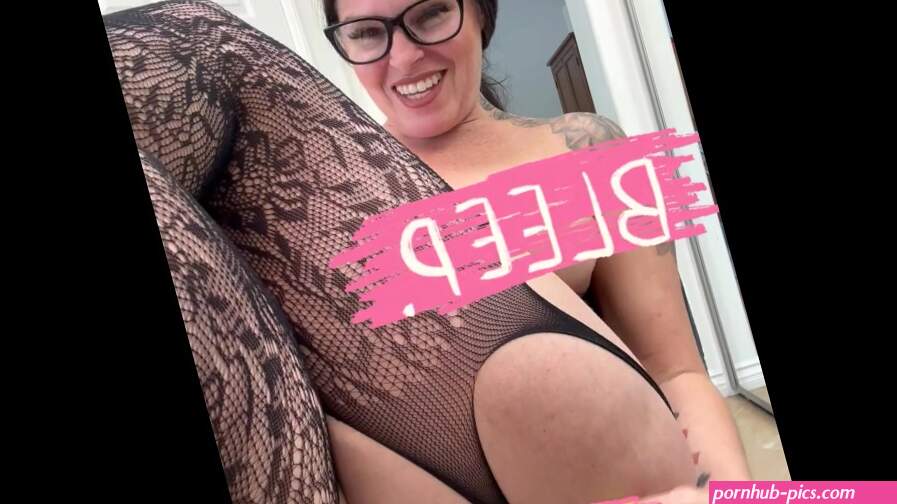 Naughty Teacher Peachy Queen Amelia Role Play