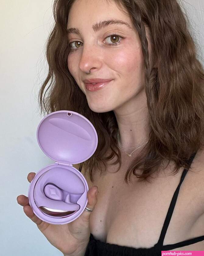 Willow Shields willowshields Nude Leaks OnlyFans