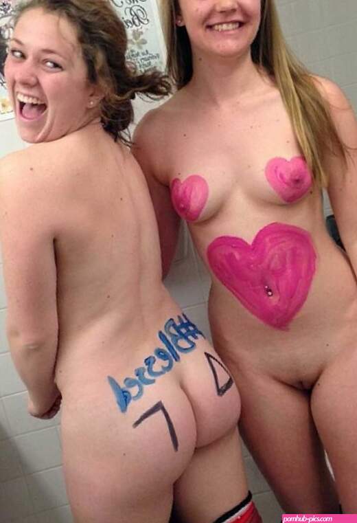 Funny and sexy nude girls-03