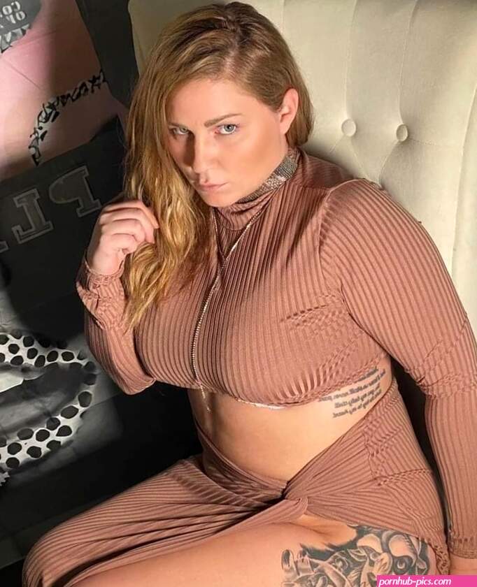 Munica Cooley Nude Leaks