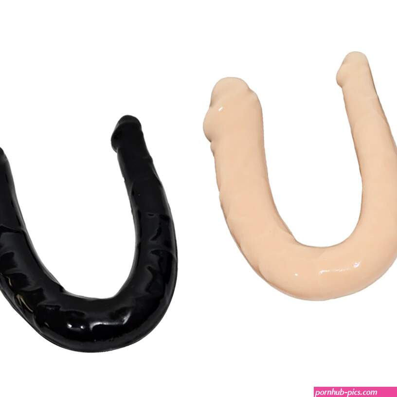 Huge Double Sided Dildo: My Honest Experience With the Largest Most Realistic Dual-Stimulation Toy I