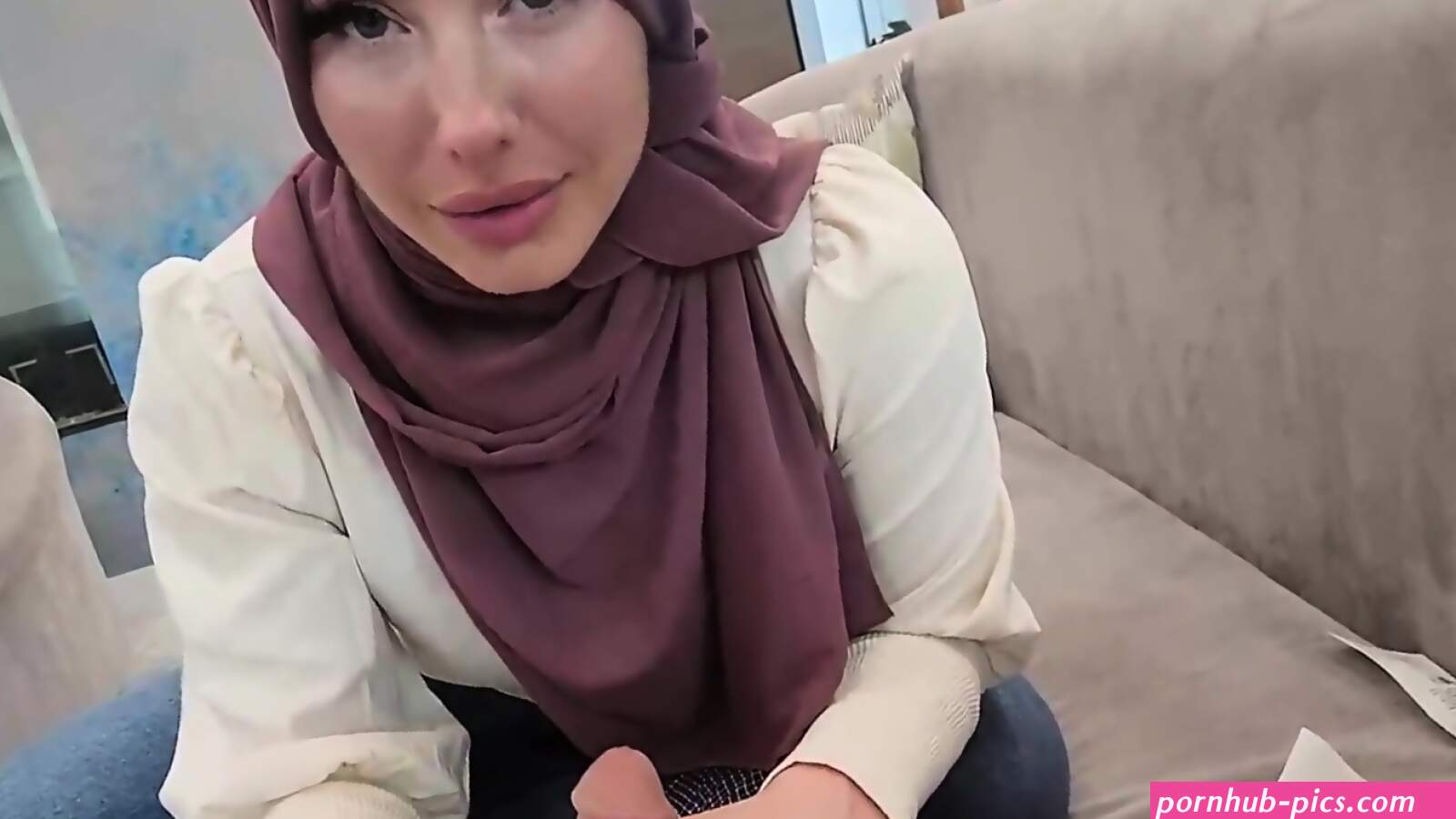Arab Hijab Amateur Pounded In POV While Fingering Her Muff
