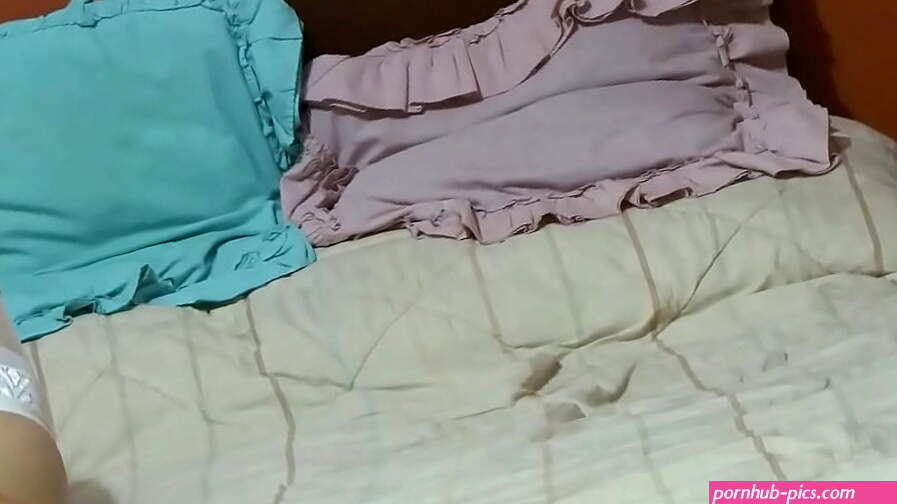 Hidden camera-Mutual masturbation of Latin with stepson she moans asking him to fuck her he shoves her huge cock in her delicious hairy pussy