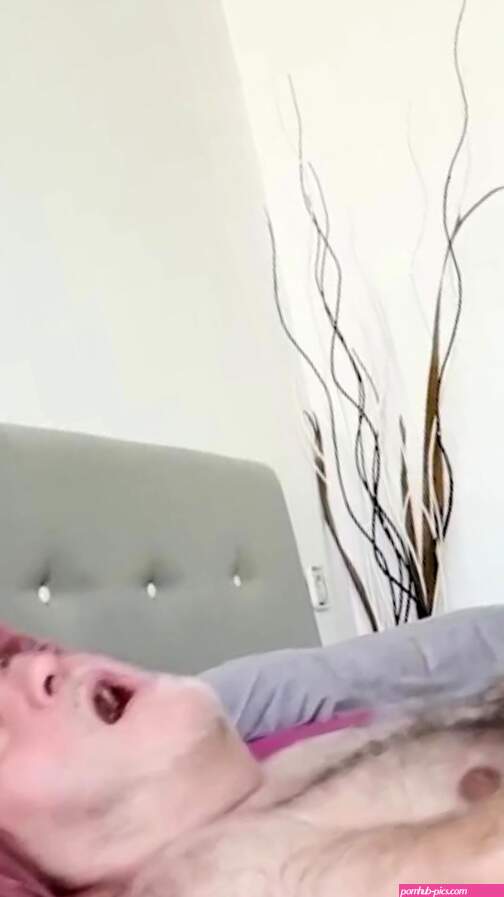 john strong and danny mountain and jynx maze daddy son share pussy PornOne auf Deutsch