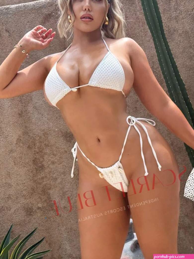 Sienna Grace Pregnant independent private escort