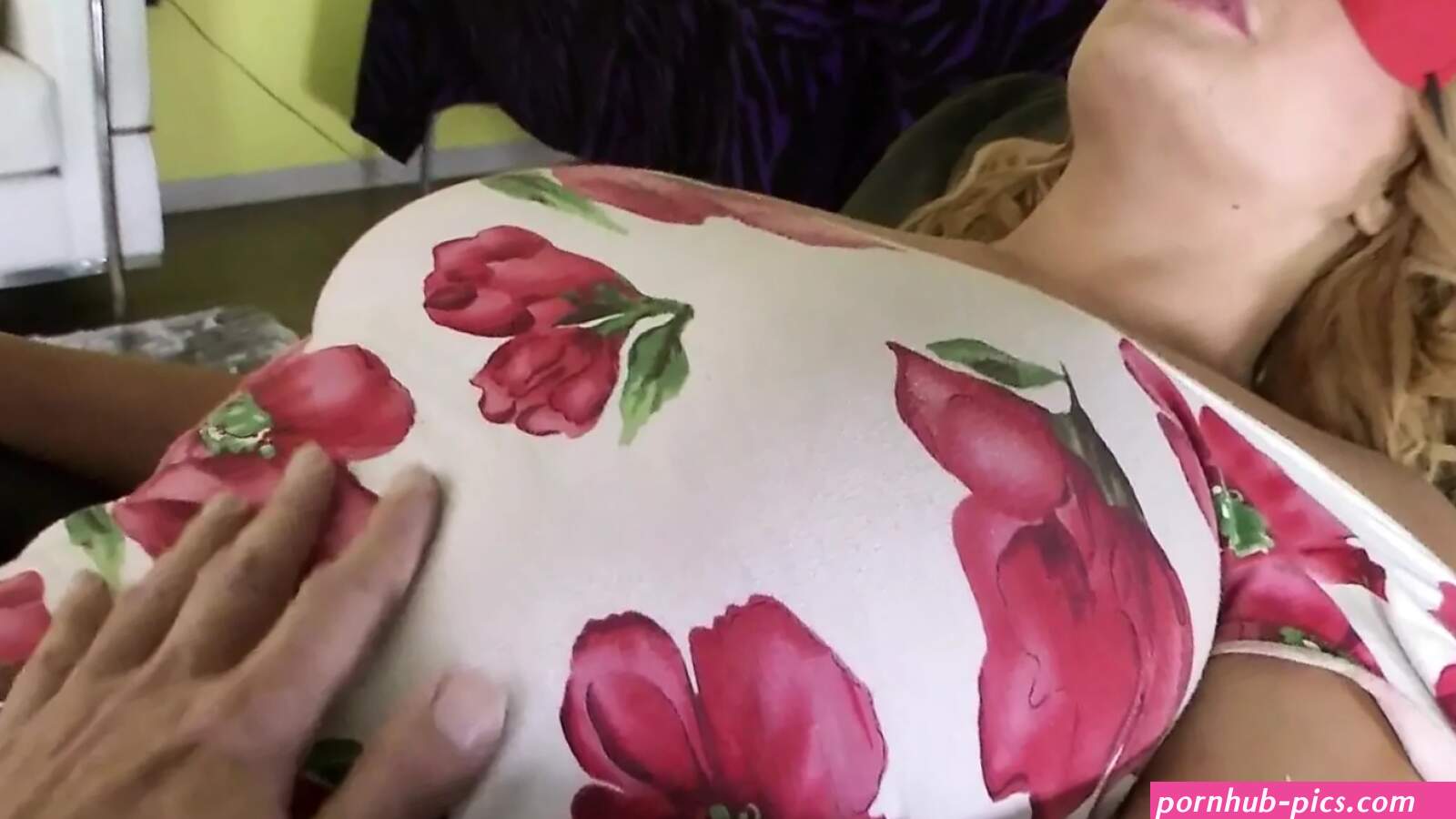 Blonde Moeder Buis Porn Videos