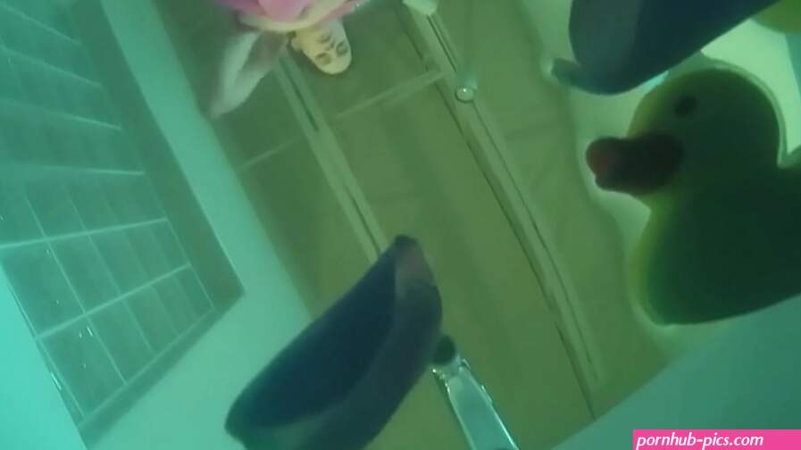 Underwater hidden camera lesbian fun with Alix Jenna!