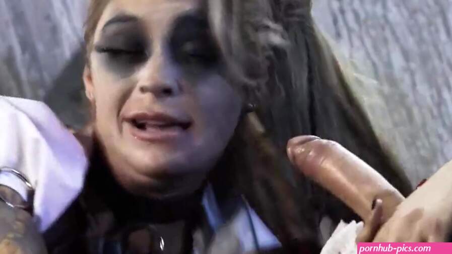 Nasty anal sex in sewerage in the parody