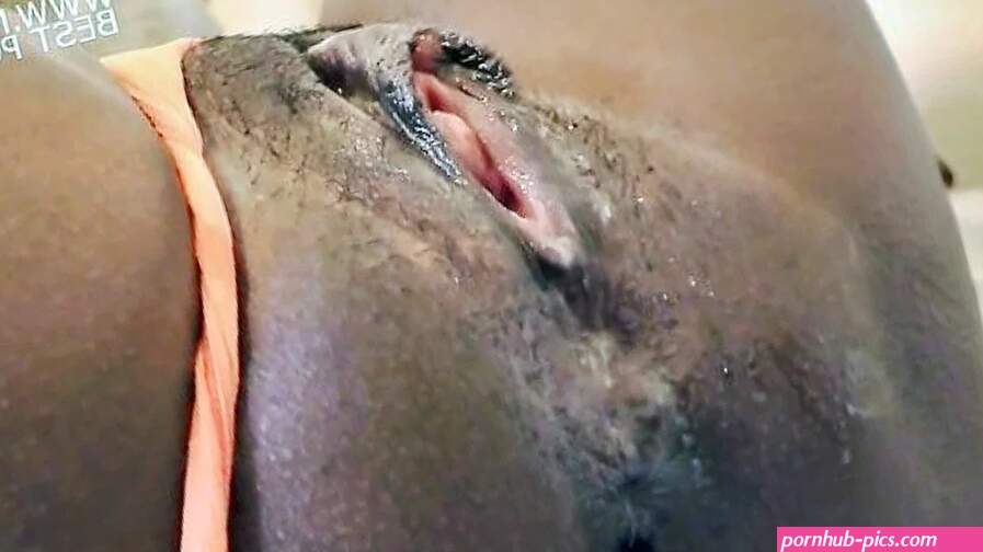 See Ebony Pussy Creampied By Big White Cock Video