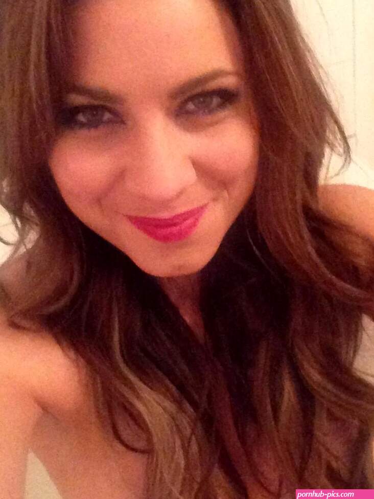 TV Presenter Kirsty Duffy Nude Leaked Photos !