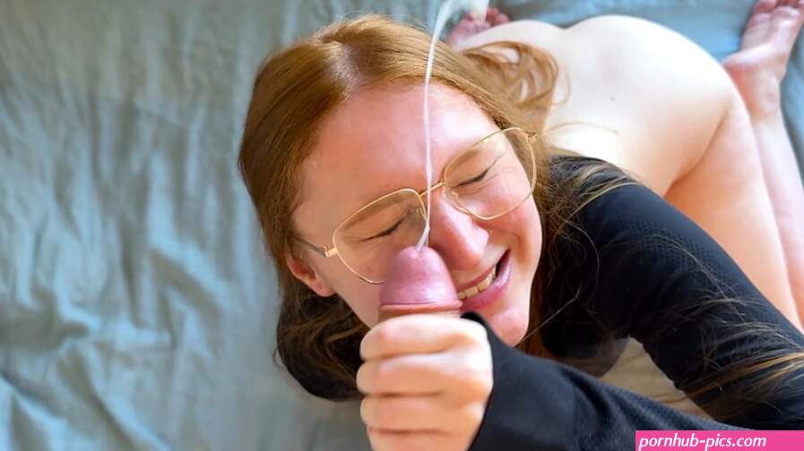 Short Hair Glasses Blowjob Porn Videos