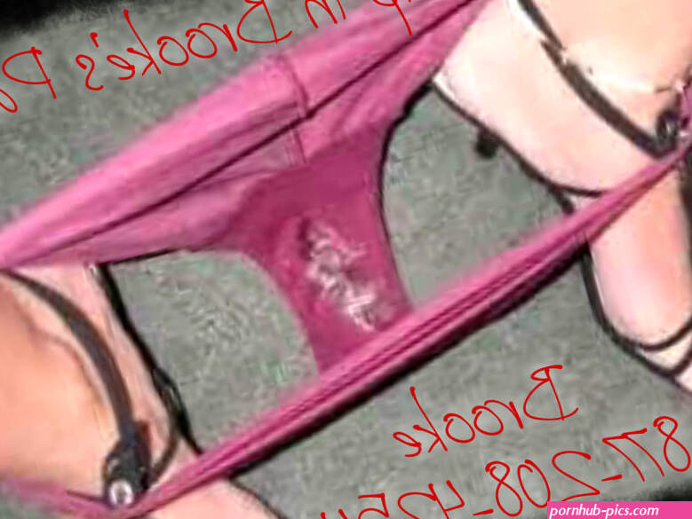 Creampie Cleanup Bringing My Boyfriend a Treat