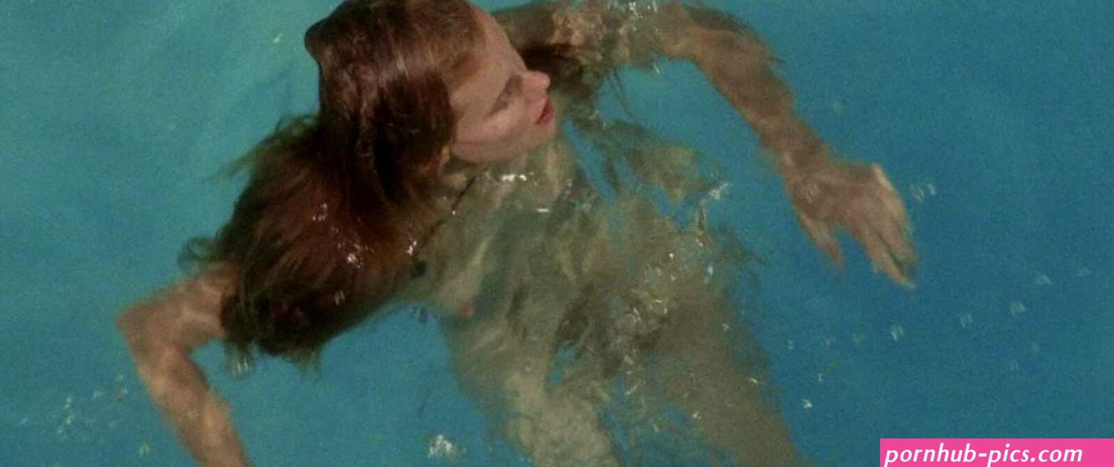LORI SINGER Nude