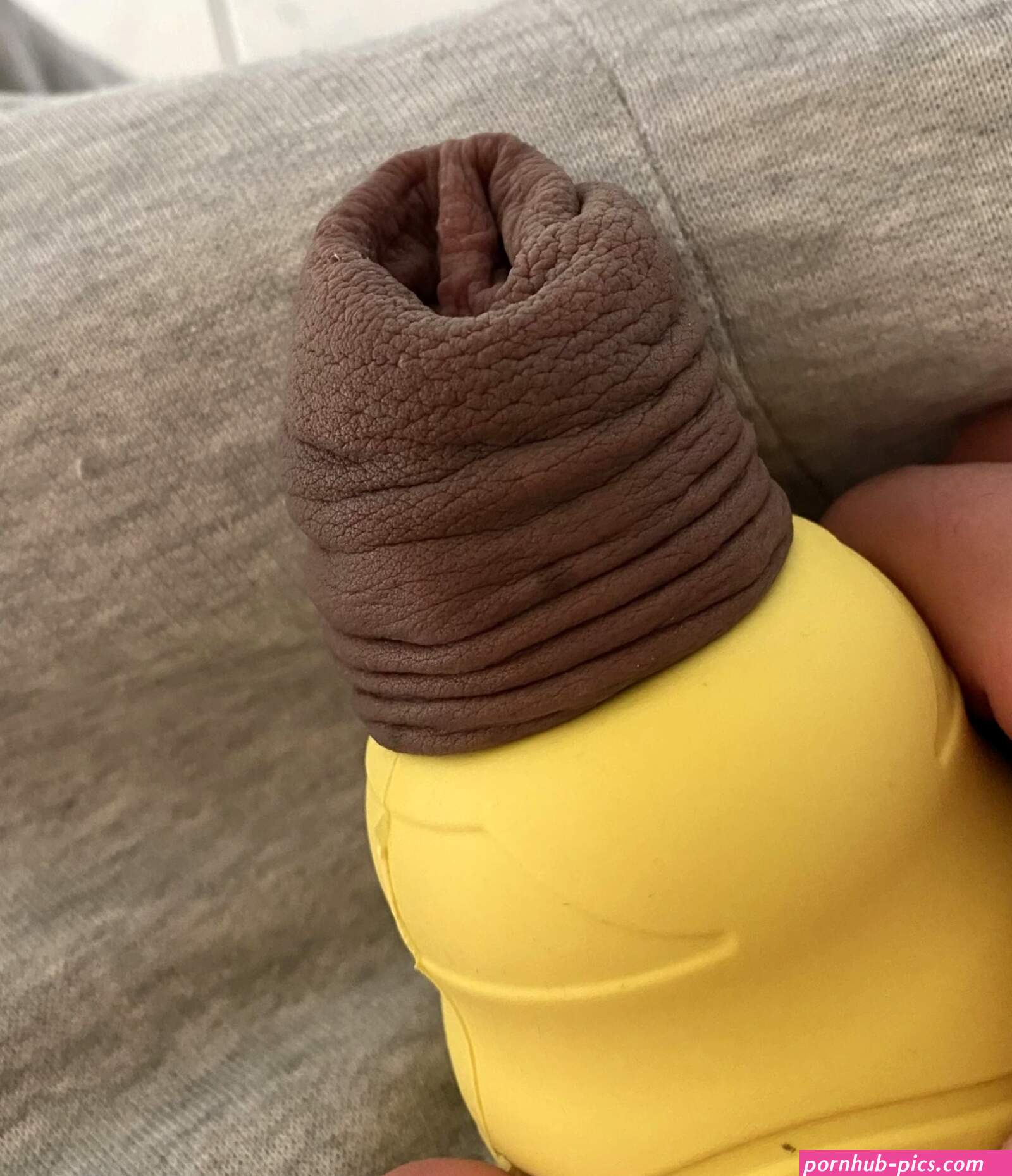 Foreskin fetish porn: 4 Nude Pics