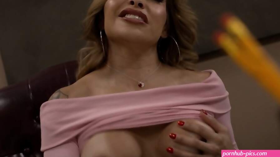 My Asian Secretary Wants Me To Fuck Her Pussy