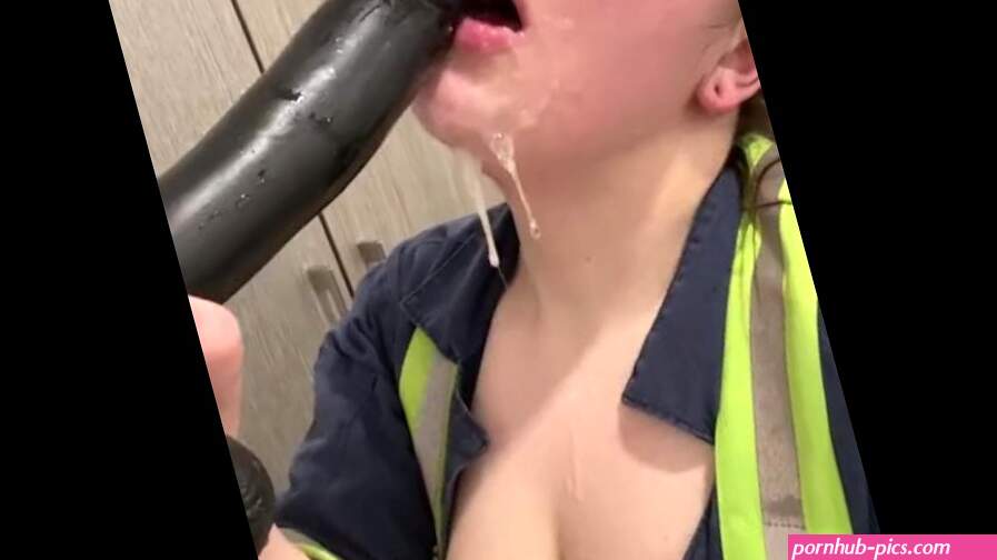 Curvy Girl Gives Her Dildo A Sloppy Blowjob At Work