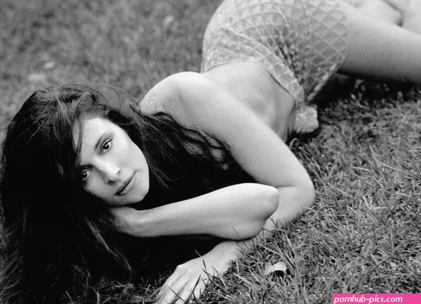 Madeleine Stowe Nude OnlyFans Leak Picture VgQVE1asrY