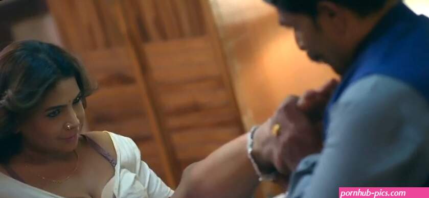 Palang tod Ullu web series Full Romance Videos With Husband Hindi Hot Video Devar Ne Bhabhi