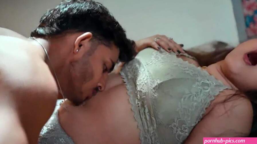 ullu sex video Free Porn Video