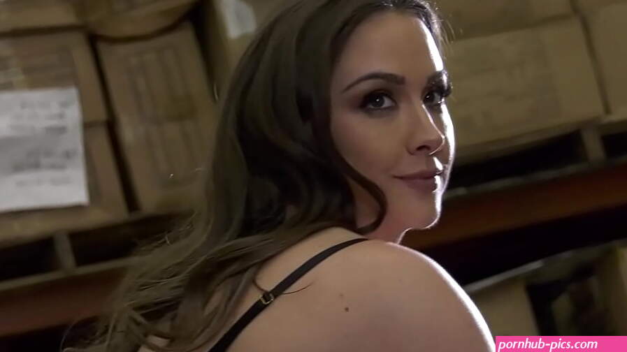 American Big Butt Babe Chanel Preston Takes Titty Cumshot After Getting Pussy Drilled At Work