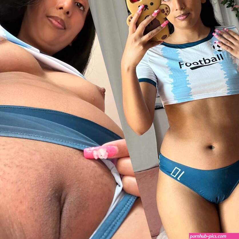 My smooth and shaved Mexican pussy