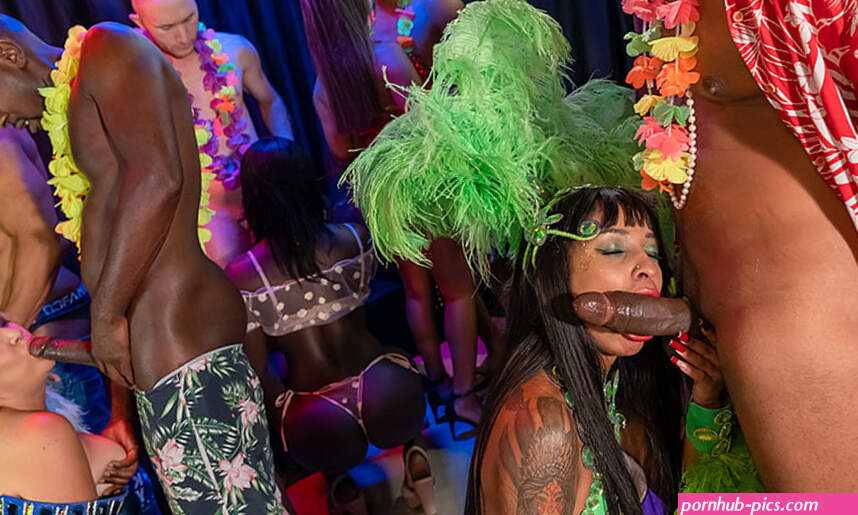 Carnaval Anal Groupsex Orgy