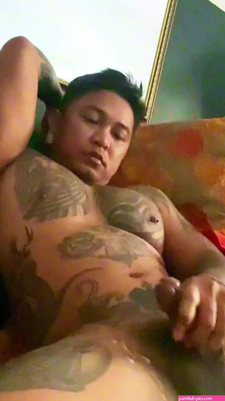Str8 Curious Muscular Tattoo Asian Bear first time gay sex