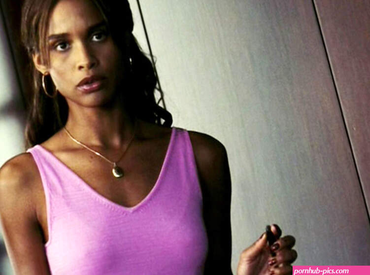 Naked Joy Bryant in Haven ANCENSORED