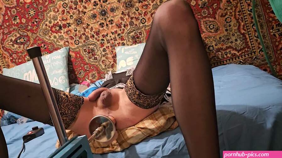 Sissy Femboy anal orgasm Fucking Machine homemade amateur