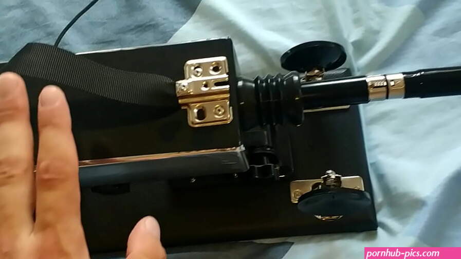 Amateur First Time Sex Machine testing