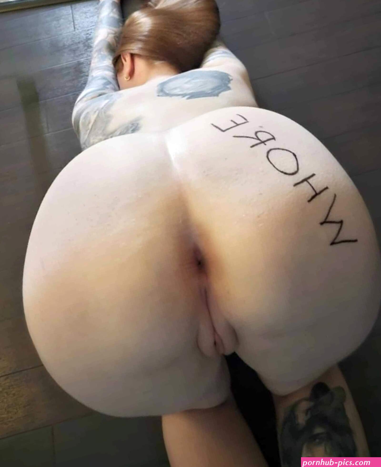 amateur ass flashing pics of real girls bums outdoors pics