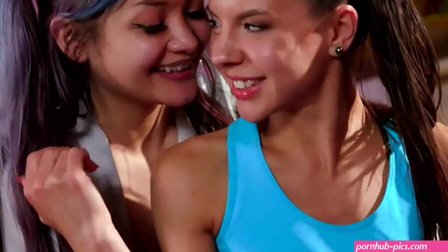 Cute Asian Lesbo Squirts With Girlfriend