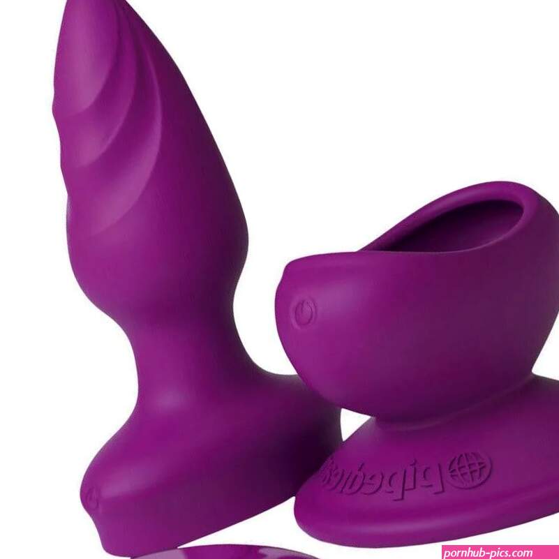 Buy the Wall Banger Plug anal plug with vibrating modes loveiu.ch
